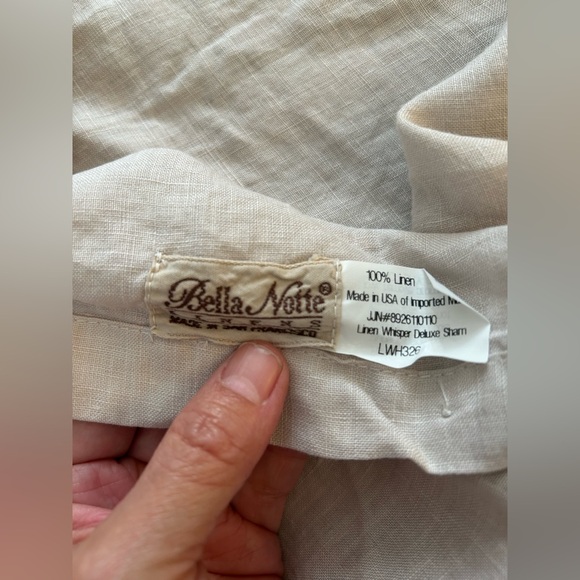 Bella Notte Linen King Shams with Rufflet - Picture 5 of 7